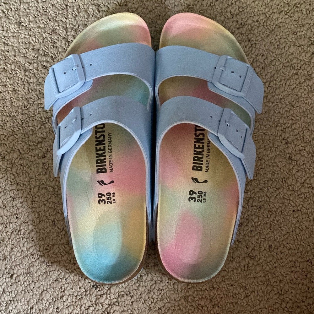 Birkenstocks!!!!
Brand new, never worn!!!!